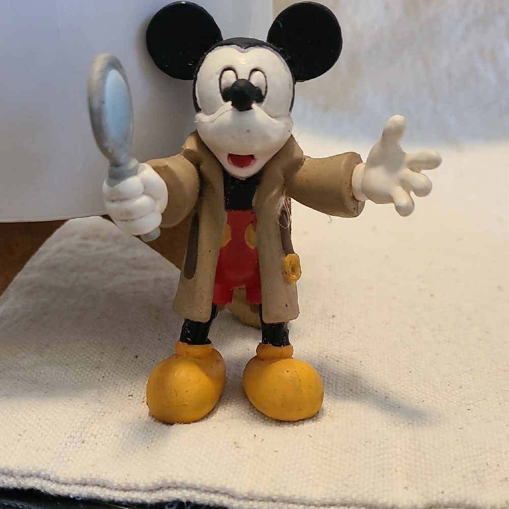 Disney Mickey‎ Mouse Detective Figurine Multi-Color Vintage Unisex Collectible